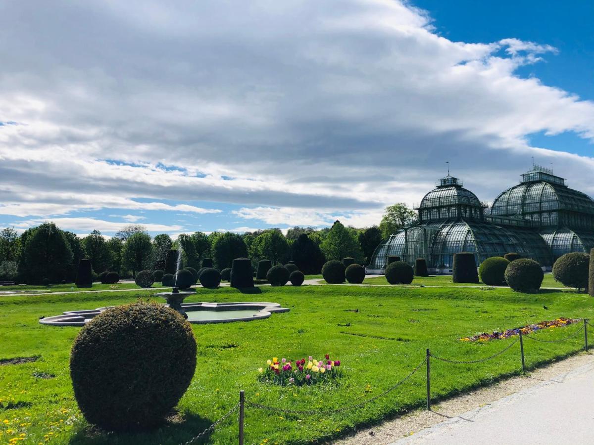 Lovely Nest! Just Beside Schoenbrunn Palace And Zoo! Vienna Esterno foto